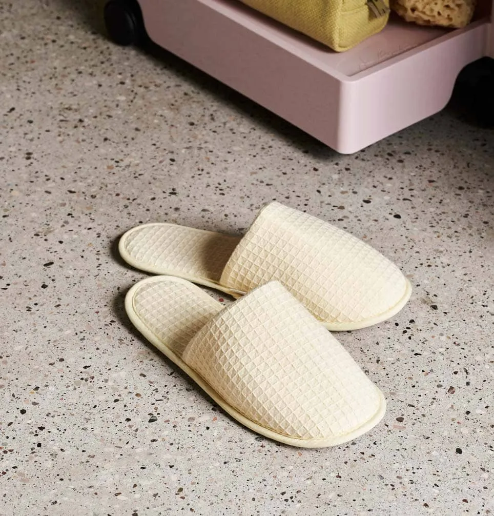 HAY Waffle Slippers – Yellow