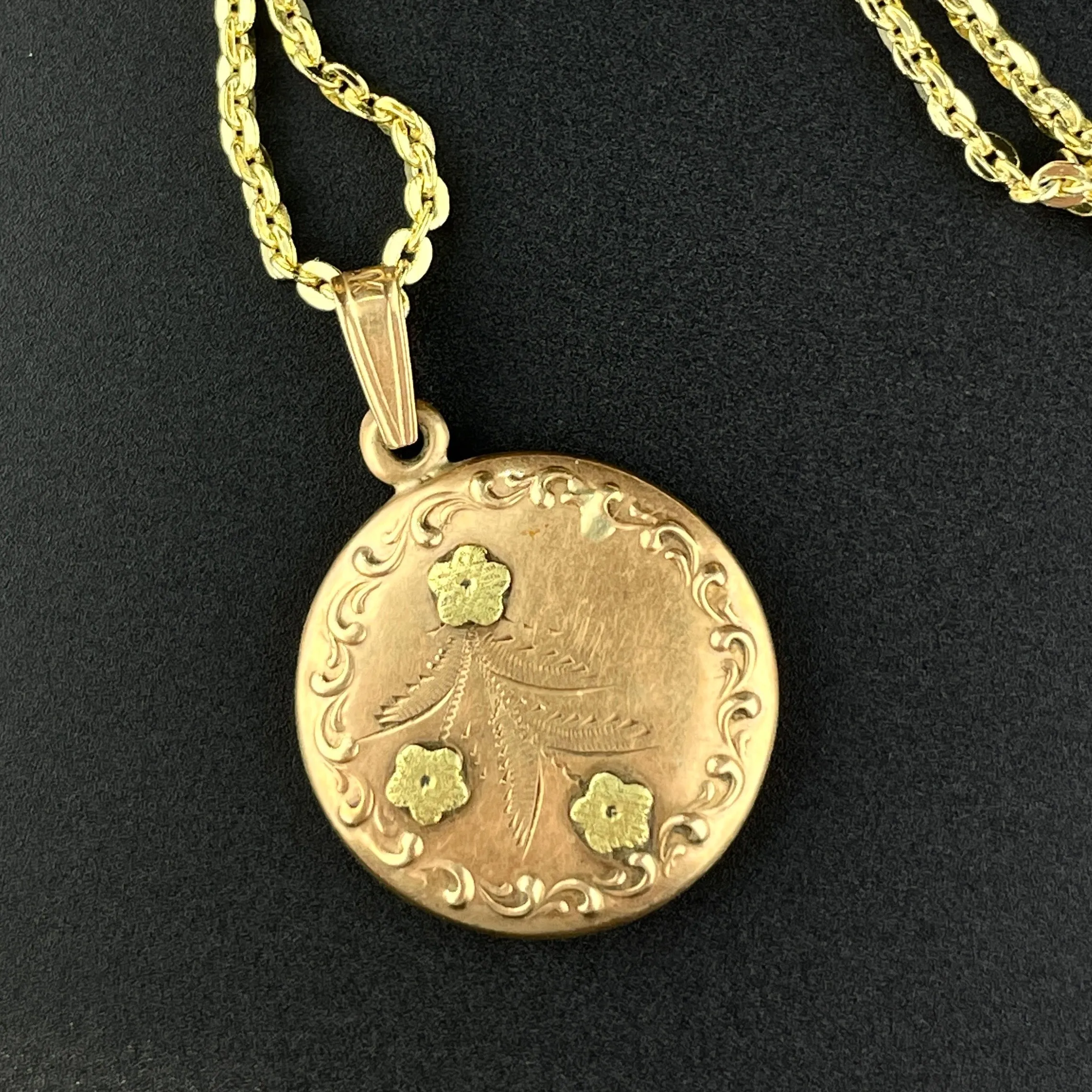 Vintage 14K Two Tone Gold Forget Me Not Round Pendant Necklace